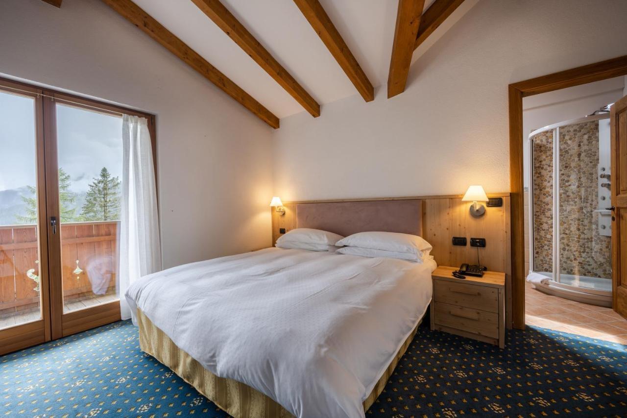 Hotel Stalon San Martino Di Castrozza Esterno foto