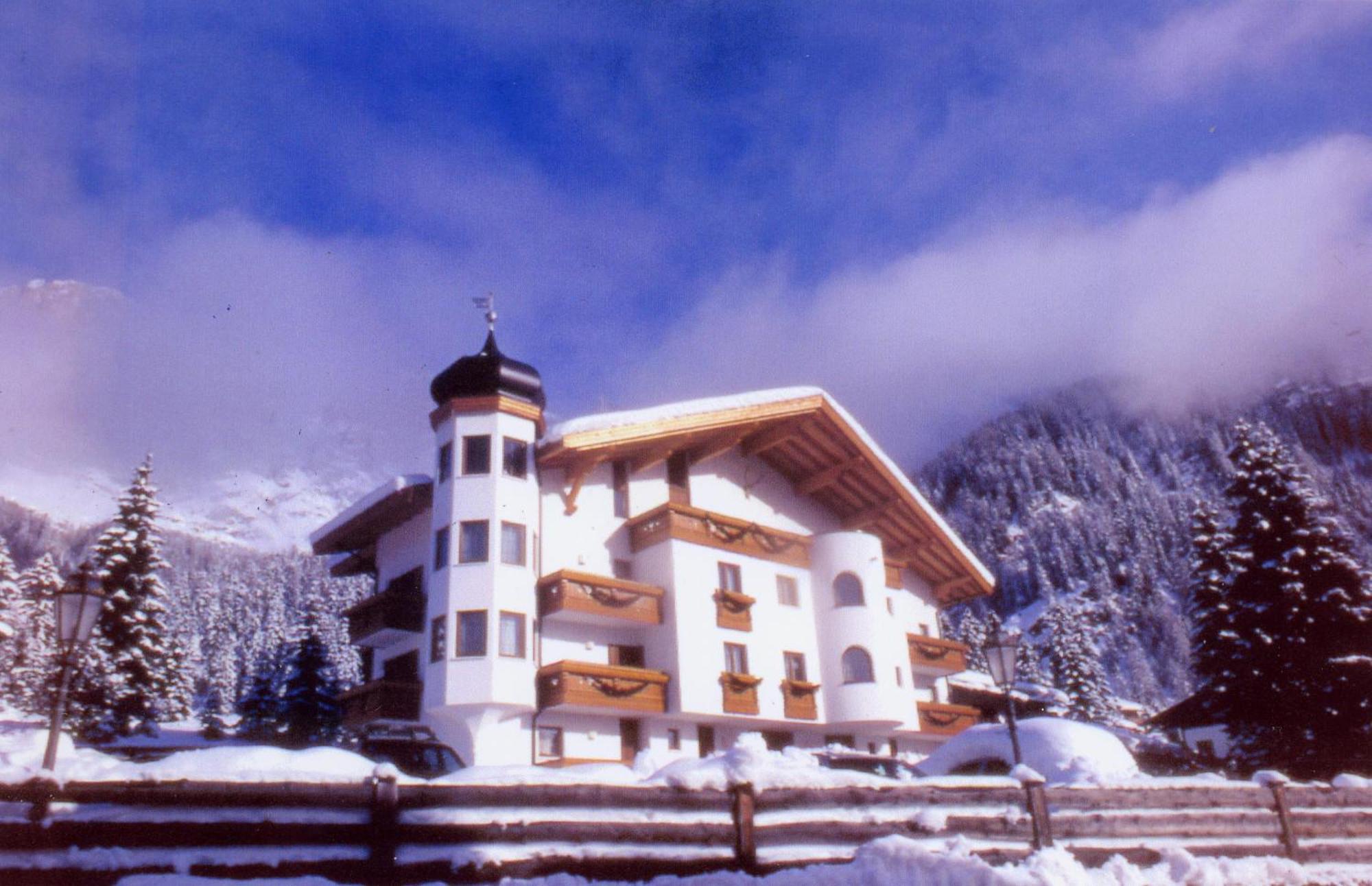 Hotel Stalon San Martino Di Castrozza Esterno foto