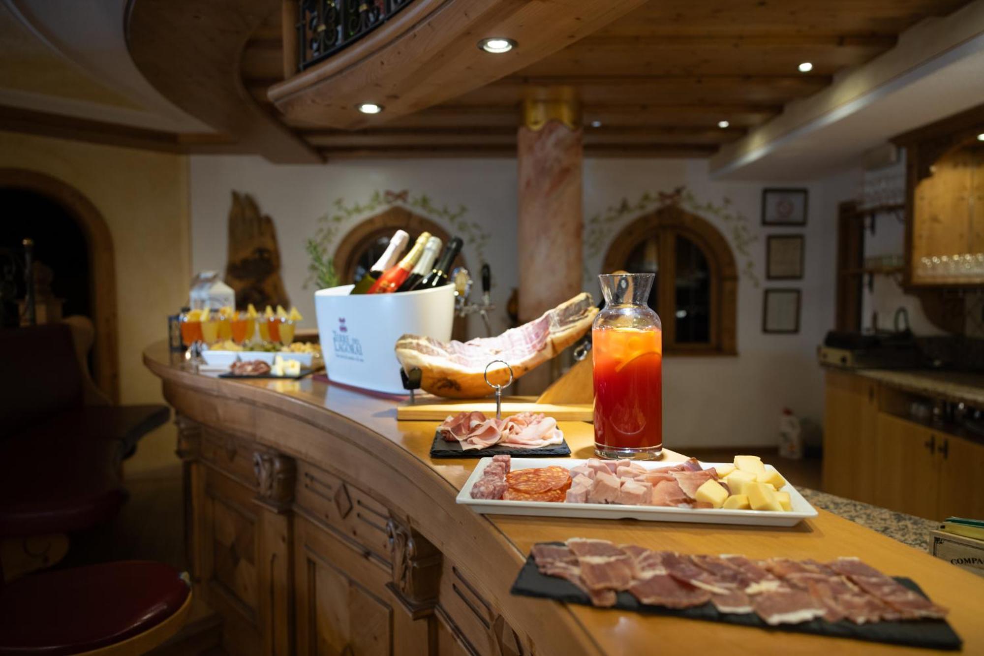 Hotel Stalon San Martino Di Castrozza Esterno foto